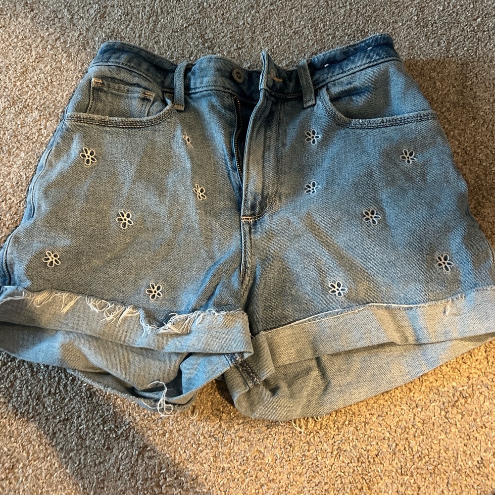 denim flower shorts from hollister